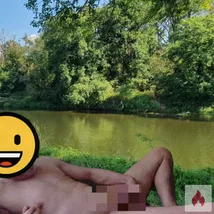 Jung, skinny, MiniTits für Outdoor 69er Reiten Doggy 