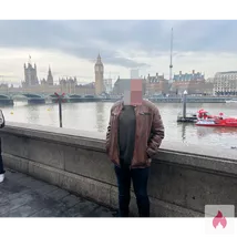 Er sucht Sie für längere Affäre 