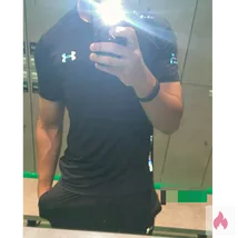 Jung und bereit für alles  