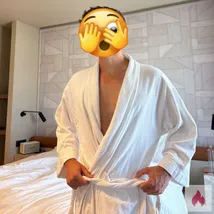 Aktiver, freundlicher, 29-jähriger schwuler Mann