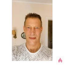 reifer Mann sucht junge Freundin