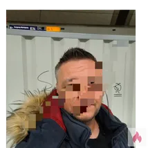 Sexdiener bietet sich an