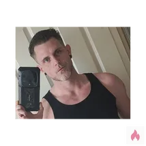Suche attraktive Frau 25 - 35