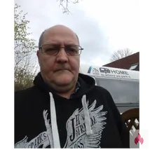 Zuhälter sucht Girl welches sich ihm anvertraut !