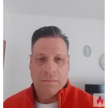 Suche Hure/Nutte zum verlieben u.für feste Beziehung 