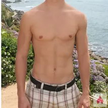 Gentleman bietet Taschengeld für ein heißes Abenteuer