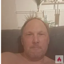 suche younge Spielpartnerin18,,knisterne Begegnung,/F+