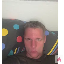 Suche eine dame für einen dreier 