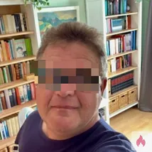 Reifer Mann sucht niveauvolle Sie mit analer Präferenz