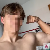 Junger Mann sucht Frau für Bilderaustausch